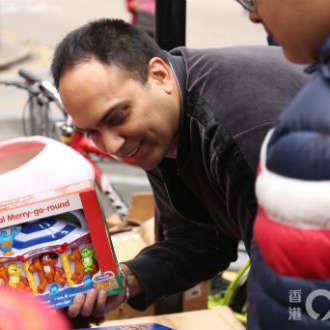 EMs giving out toys in Wan Chai